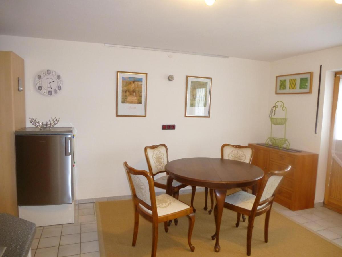 Ferienwohnung Jung Im Johannisborn Сарбург Екстериор снимка